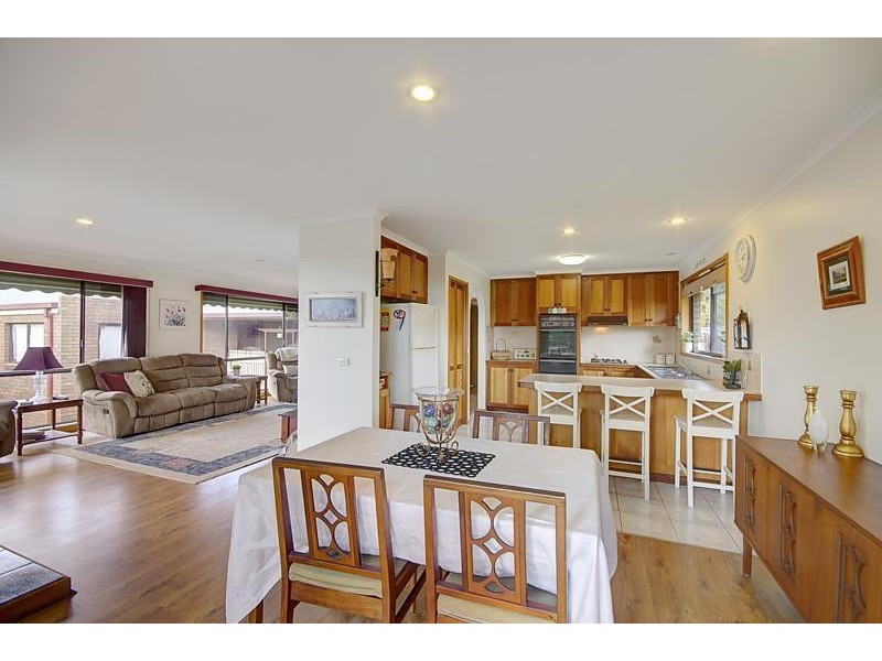 6 Sherwood Crescent, Portarlington VIC 3223