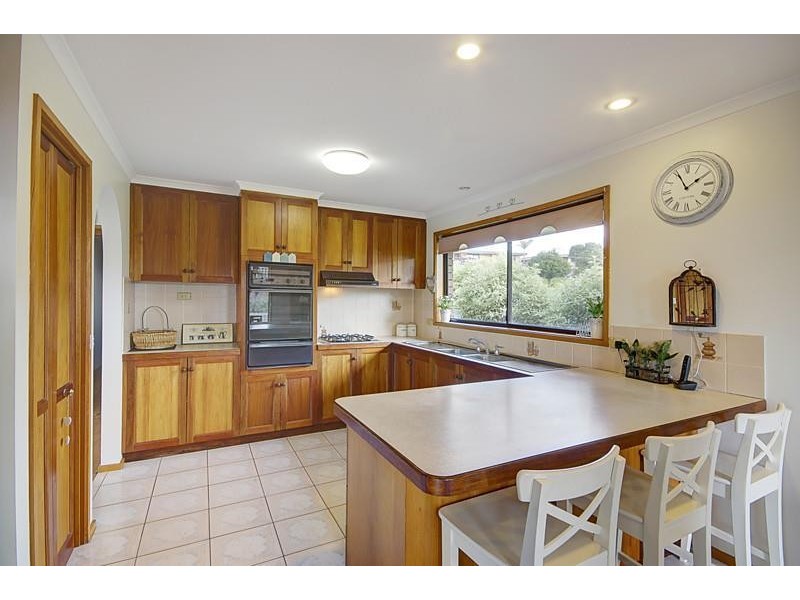 6 Sherwood Crescent, Portarlington VIC 3223