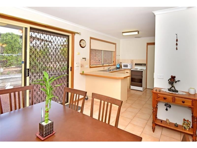 2/63 Geelong Road, Portarlington VIC 3223