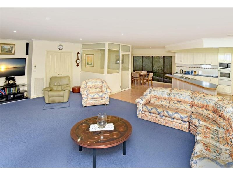 4-5  Danielle Court, Portarlington VIC 3223