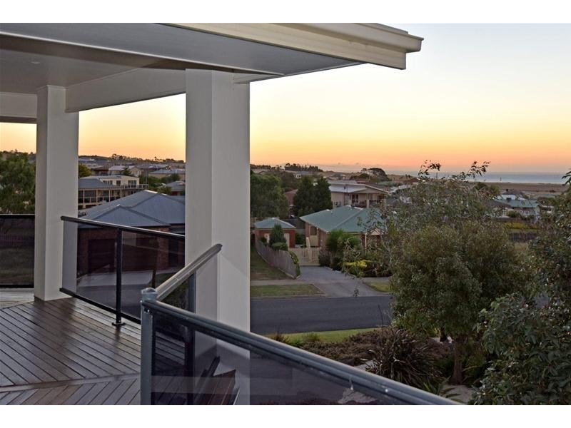 4-5  Danielle Court, Portarlington VIC 3223