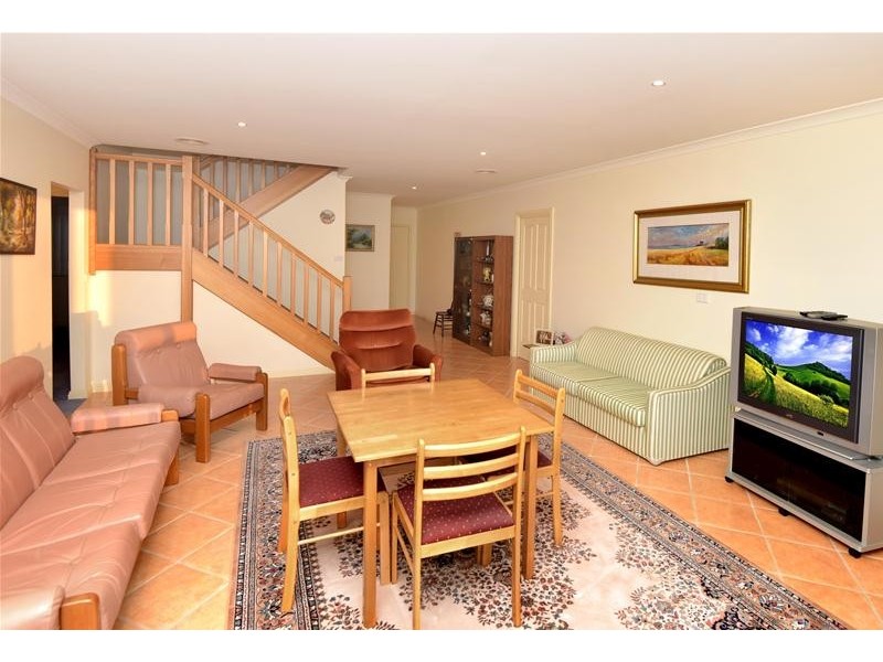 4-5  Danielle Court, Portarlington VIC 3223