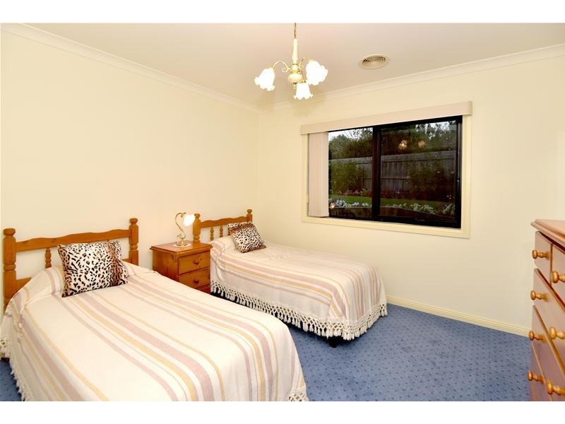 4-5  Danielle Court, Portarlington VIC 3223