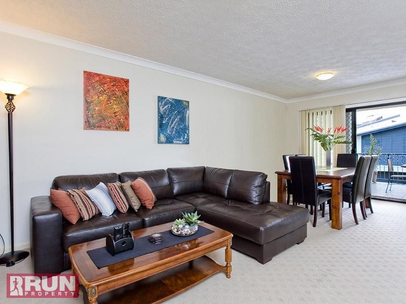 4/11 London Street, Nundah QLD 4012