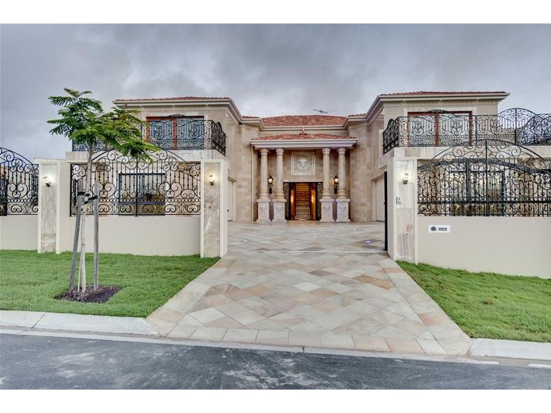 15 Beechwood Close, Stretton QLD 4116