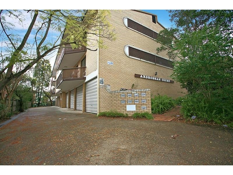 6/133 Central Avenue, Indooroopilly QLD 4068