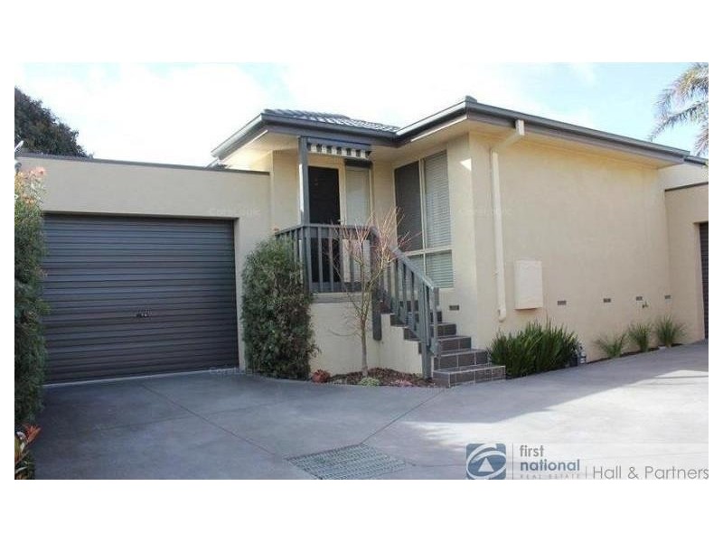 2/11 Rhyl Close, Endeavour Hills VIC 3802