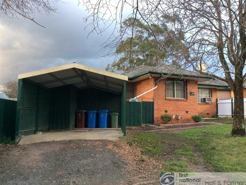 8 Blossom Drive, Doveton VIC 3177