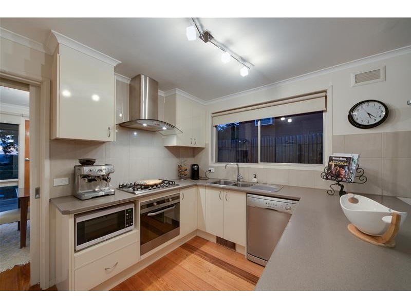 18 Anderson Court, Endeavour Hills VIC 3802