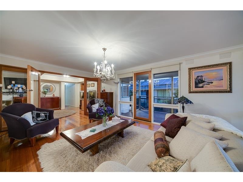 18 Anderson Court, Endeavour Hills VIC 3802