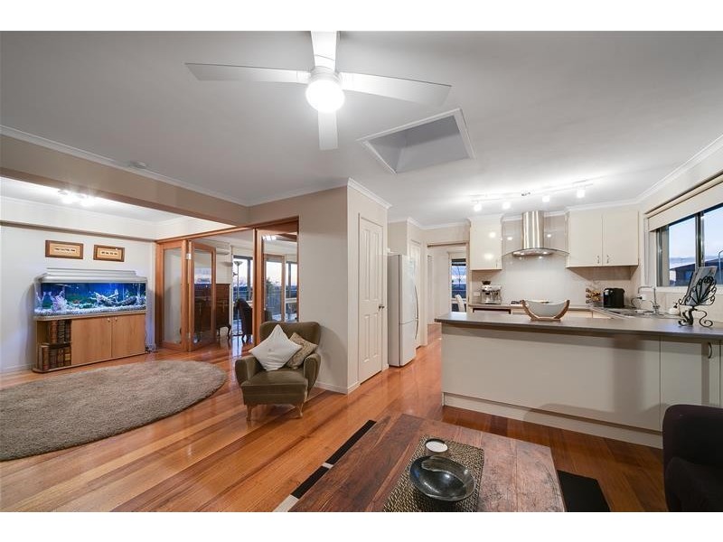 18 Anderson Court, Endeavour Hills VIC 3802