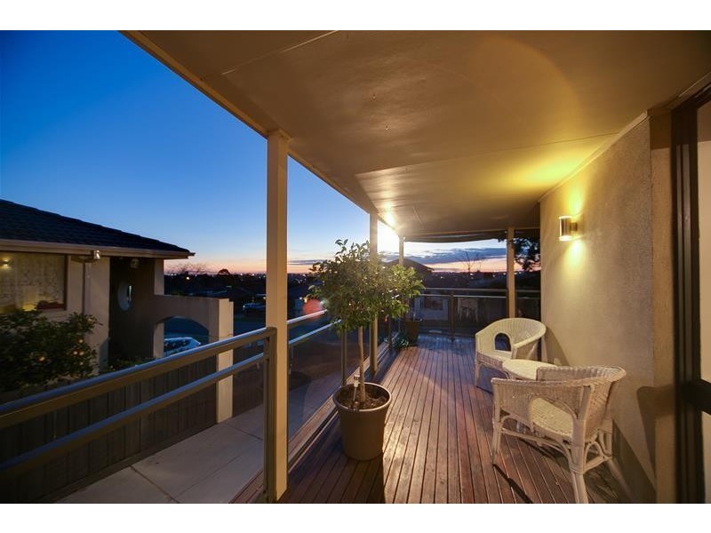 18 Anderson Court, Endeavour Hills VIC 3802