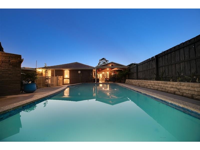 18 Anderson Court, Endeavour Hills VIC 3802