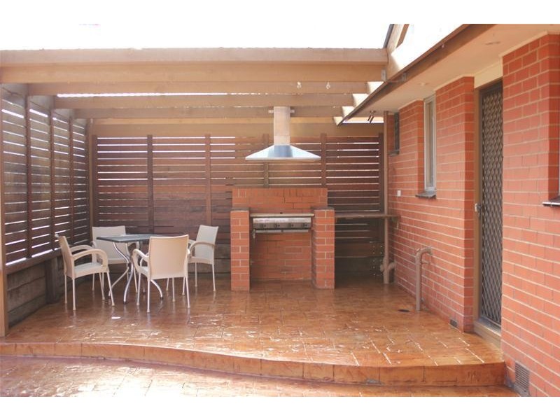 10 Oberon Street, Dandenong North VIC 3175