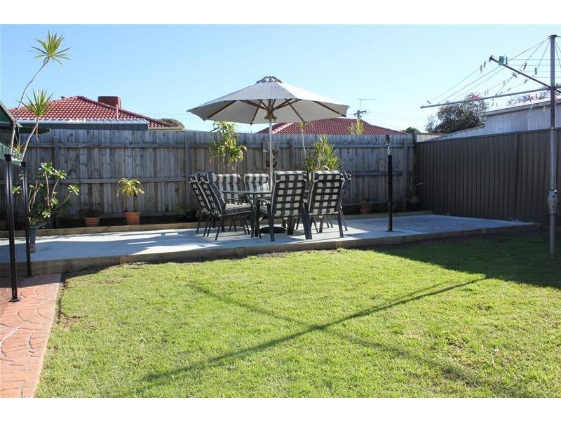 10 Oberon Street, Dandenong North VIC 3175