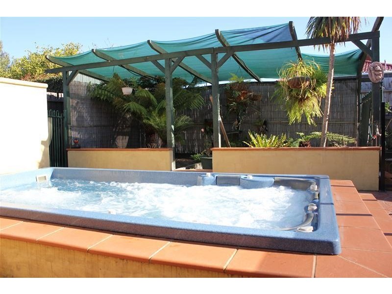 10 Oberon Street, Dandenong North VIC 3175