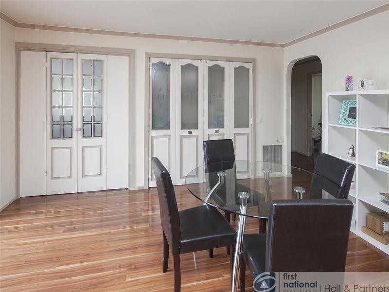 32 Narellan Drive, Hampton Park VIC 3976