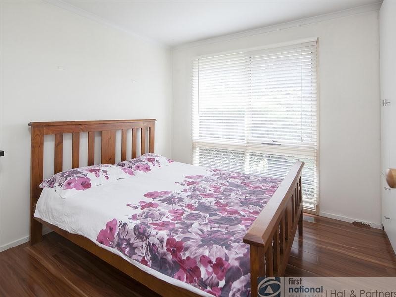 32 Narellan Drive, Hampton Park VIC 3976