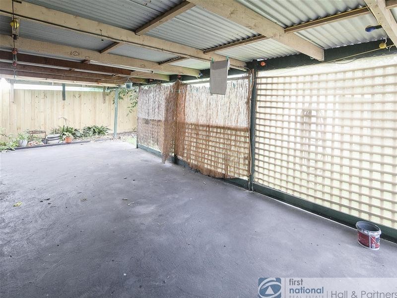 32 Narellan Drive, Hampton Park VIC 3976