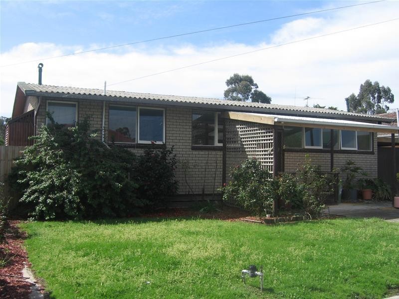 16 Butler Street, Eumemmerring VIC 3177