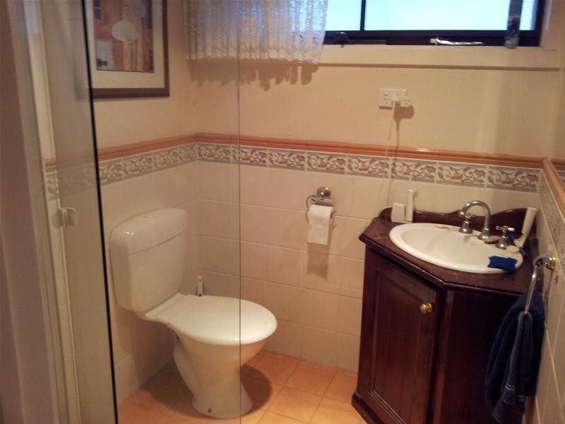 17 Westminster Avenue, Dandenong North VIC 3175