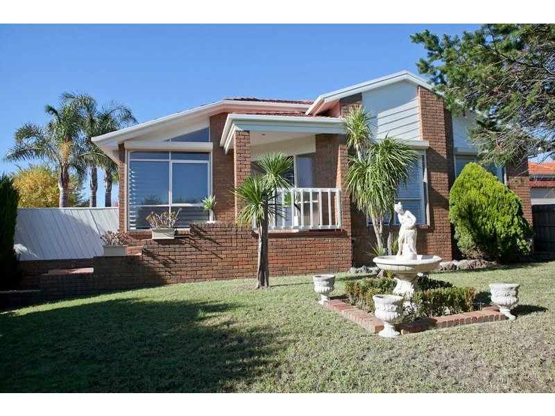 12 Chantell Avenue, Endeavour Hills VIC 3802