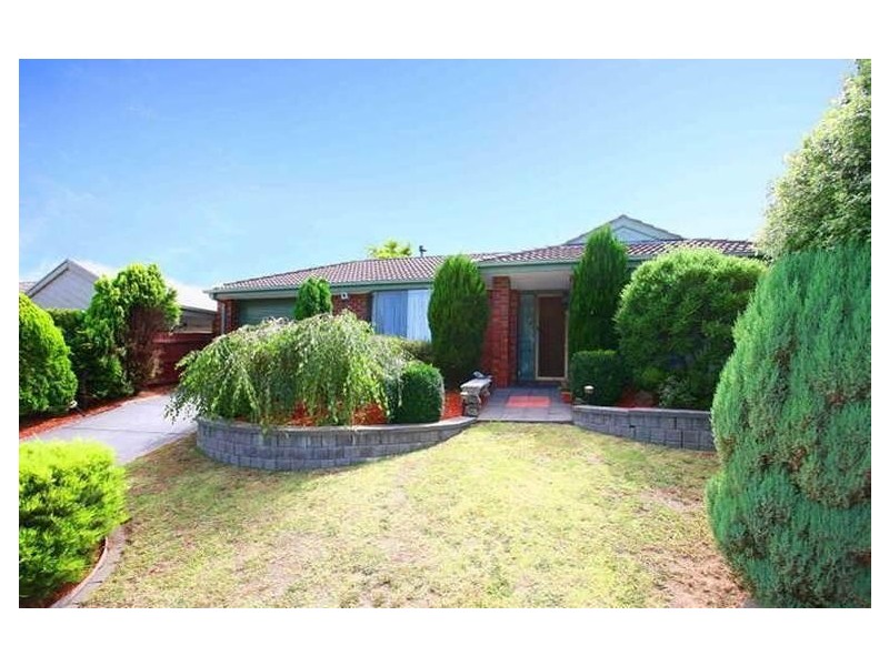 17 Gull Way, Narre Warren South VIC 3805