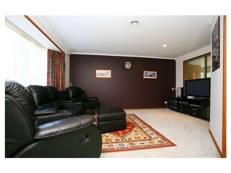 17 Gull Way, Narre Warren South VIC 3805