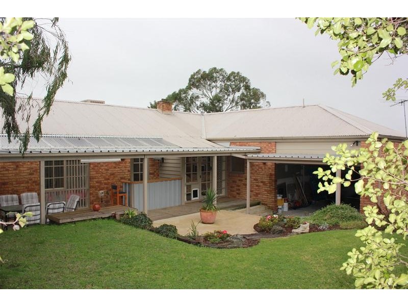 1 Portland Place, Endeavour Hills VIC 3802