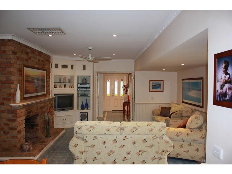 1 Portland Place, Endeavour Hills VIC 3802