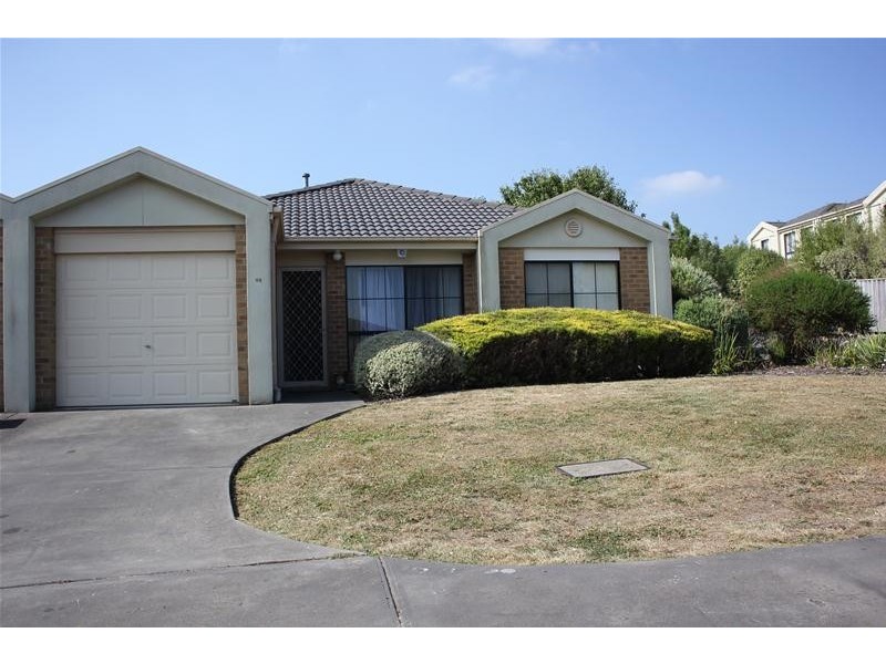 64/5 Piney Ridge, Endeavour Hills VIC 3802