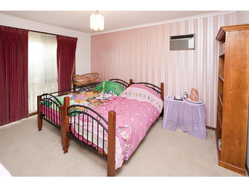 10 Dundee Court, Endeavour Hills VIC 3802