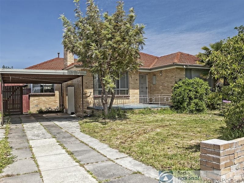 4 Roberta Street, Dandenong VIC 3175