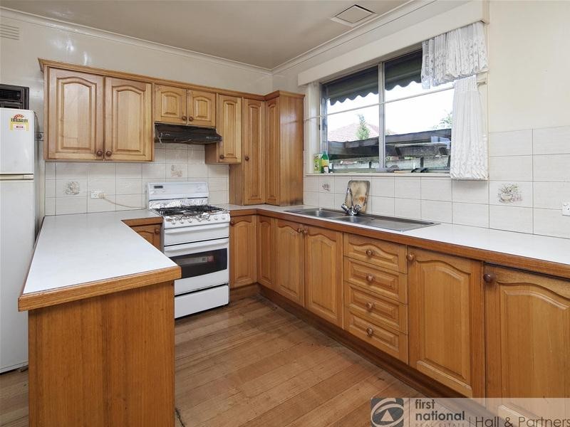 4 Roberta Street, Dandenong VIC 3175