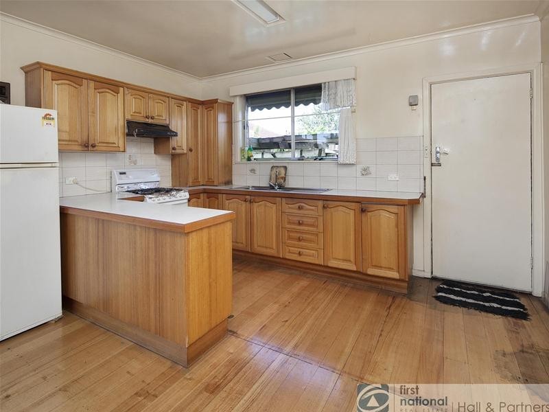 4 Roberta Street, Dandenong VIC 3175