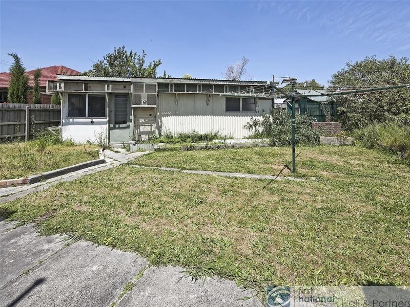 4 Roberta Street, Dandenong VIC 3175