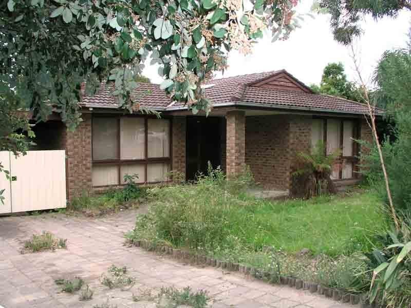 15 Huxley Avenue, Dandenong North VIC 3175