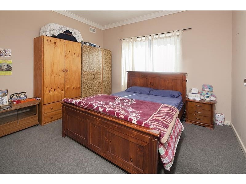 10 Renfree Street, Dandenong VIC 3175