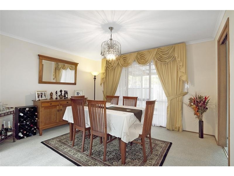 9 Lancefield Court, Endeavour Hills VIC 3802