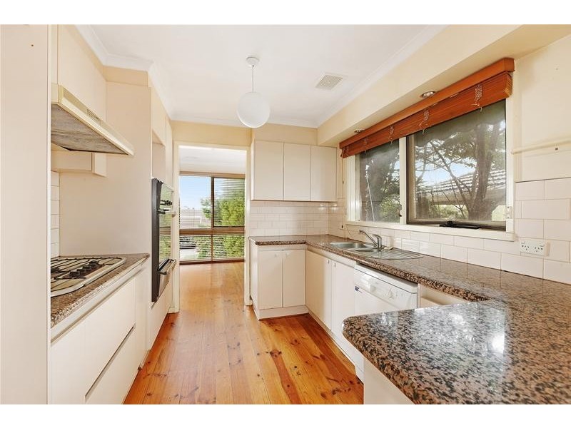 17 Kaye Court, Dandenong North VIC 3175