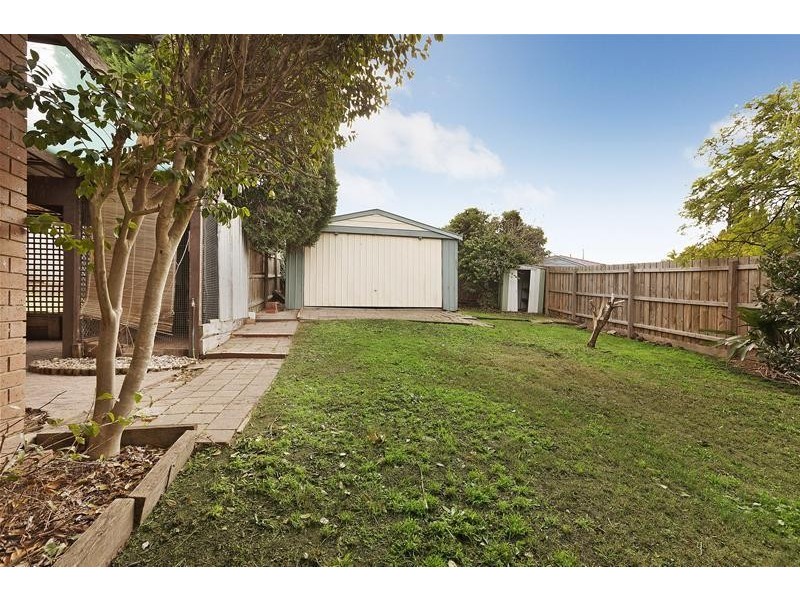 17 Kaye Court, Dandenong North VIC 3175
