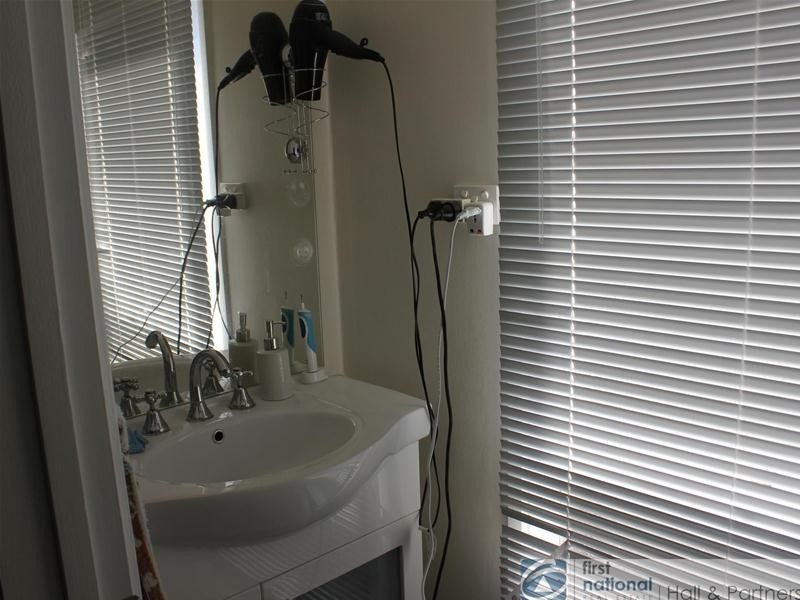 1 Terrell Close, Endeavour Hills VIC 3802