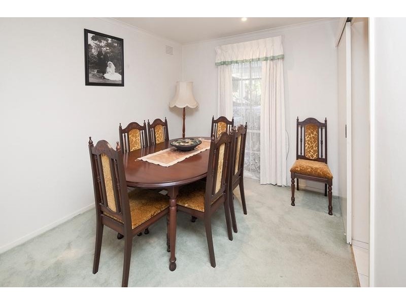 12 Holmbury Boulevard, Mulgrave VIC 3170