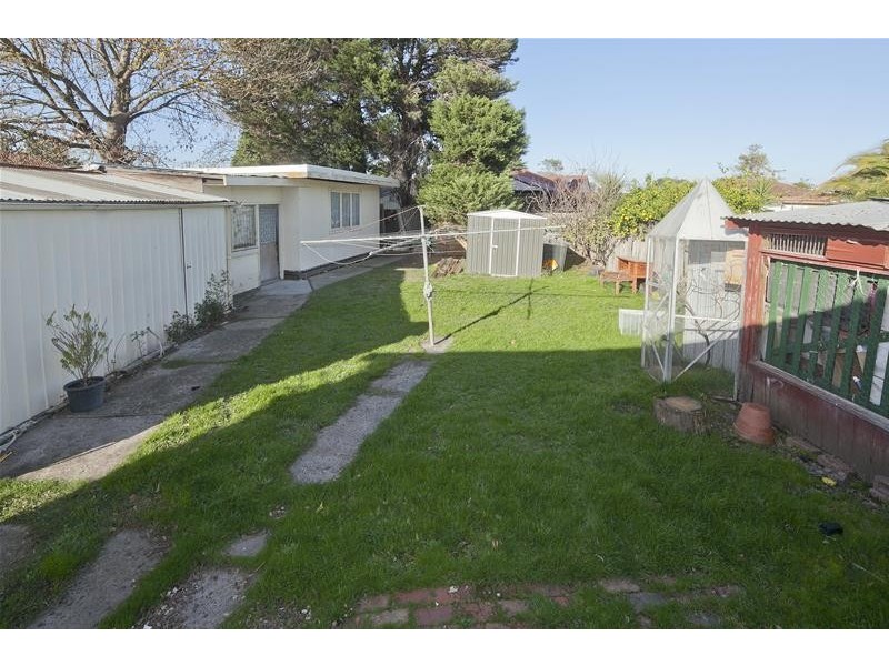 7 Banksia  Street, Doveton VIC 3177