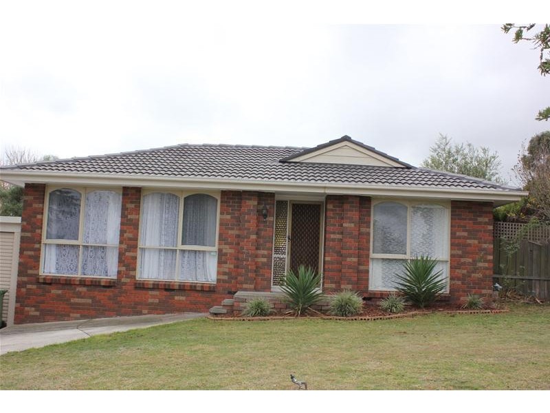 25 Rossiter Avenue, Endeavour Hills VIC 3802