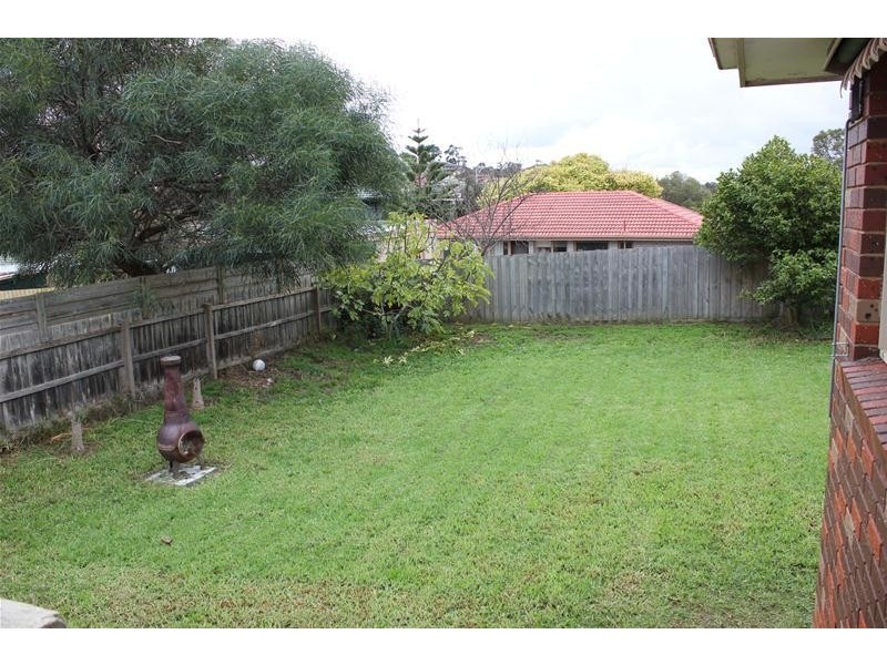 25 Rossiter Avenue, Endeavour Hills VIC 3802