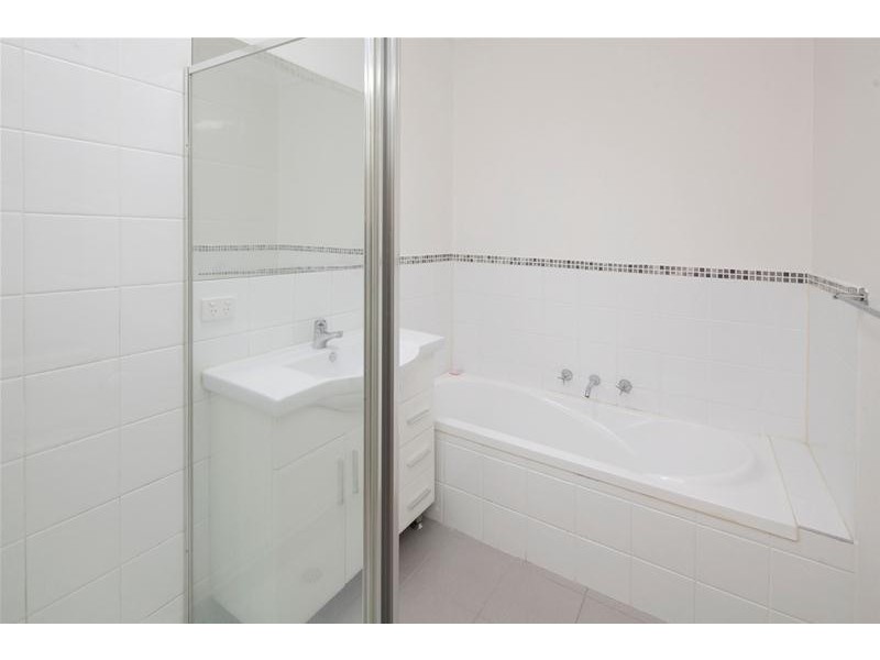 1/15 Olive  Street, Dandenong VIC 3175