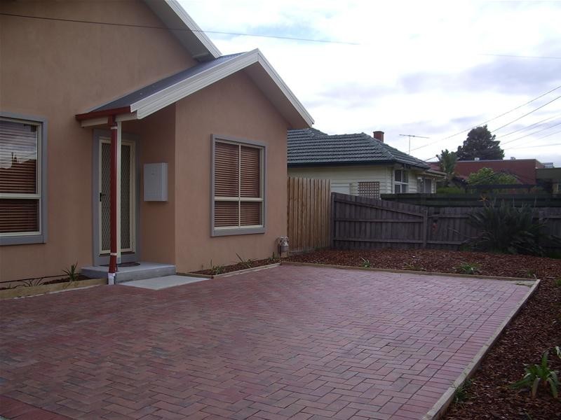 1/21 King George Parade, Dandenong VIC 3175