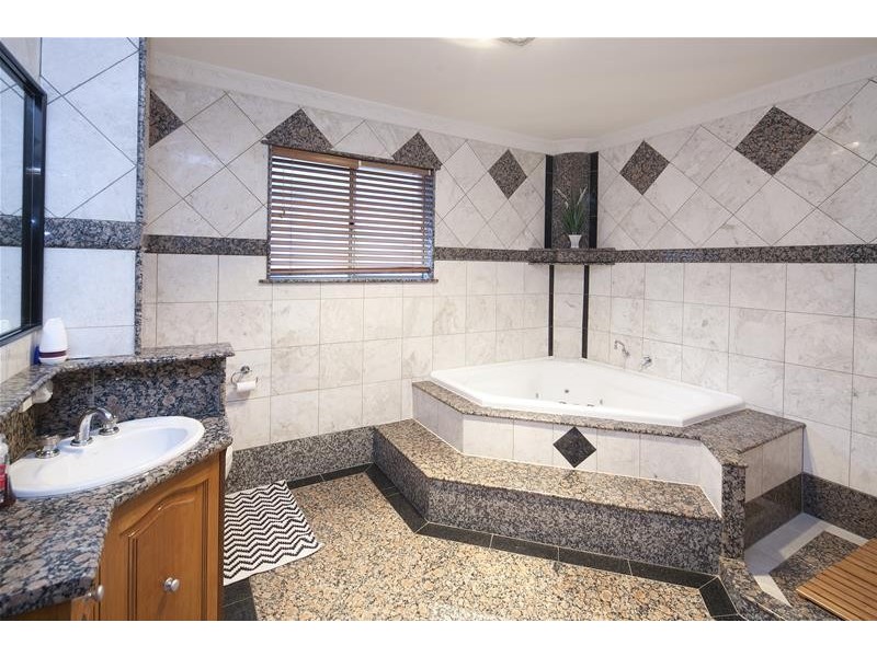 31 Liege Avenue, Noble Park VIC 3174