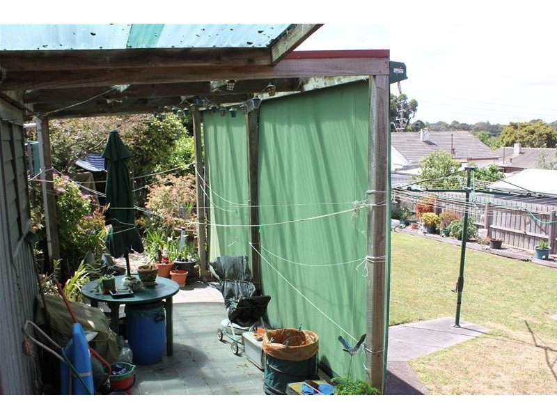 7 Magnolia Grove, Doveton VIC 3177